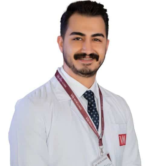 Dr Burhan Kaan Bafra, chirurgien-dentiste en Turquie