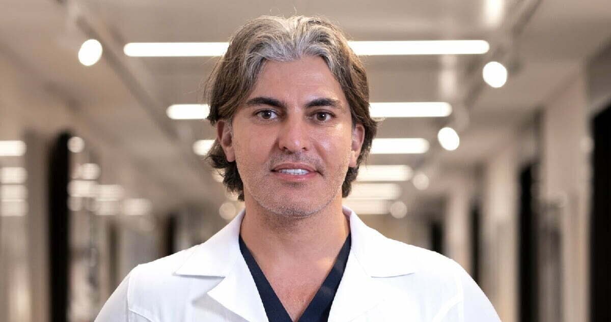 Dr Serkan Aygın, specialista nel trapianto di capelli