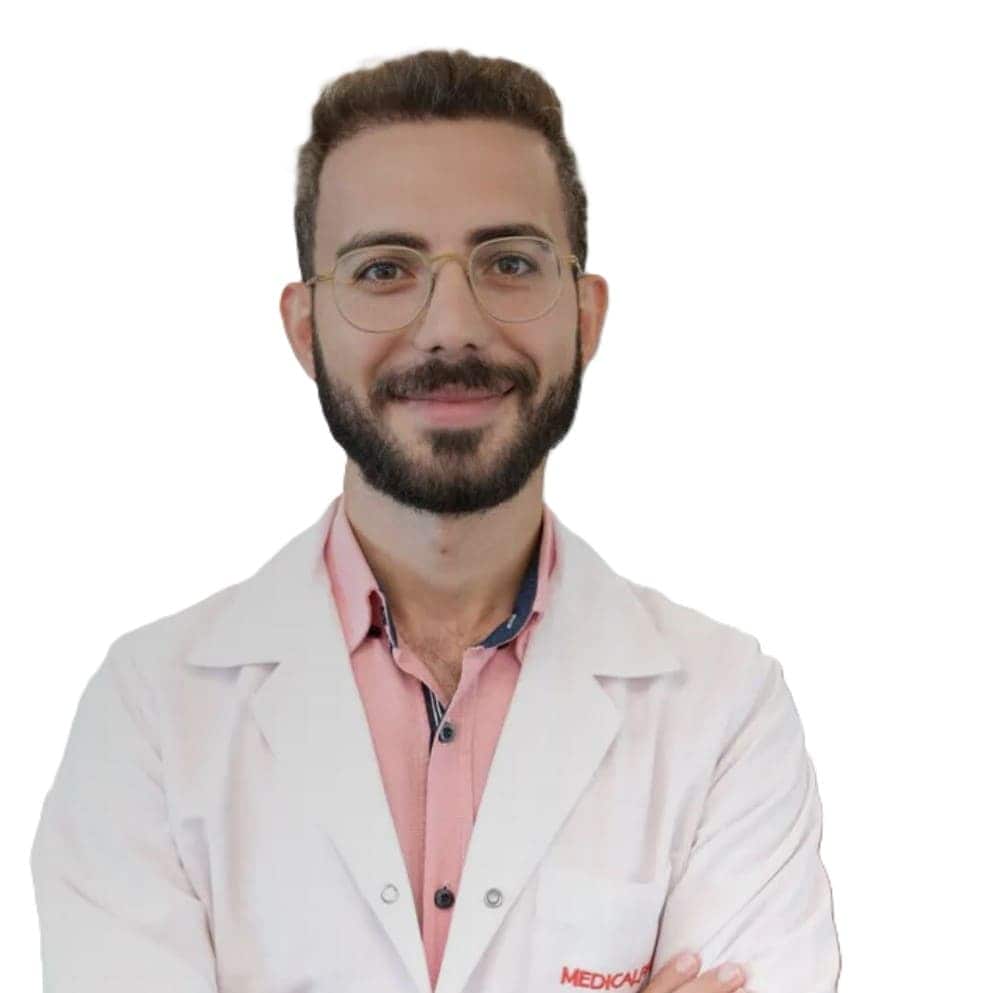 Dr Emrah Köksal, chirurgo plastico ed estetico a Istanbul