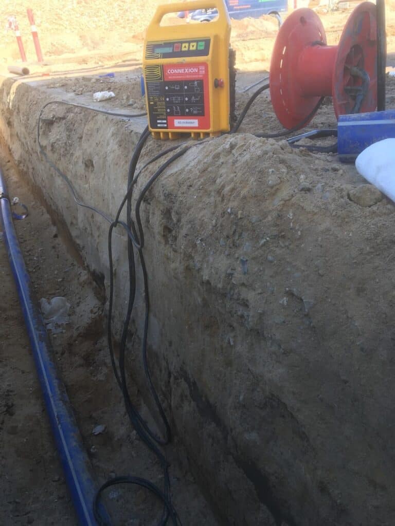 Kloakmester i Djursland som er ved at gennemgå arbejdet