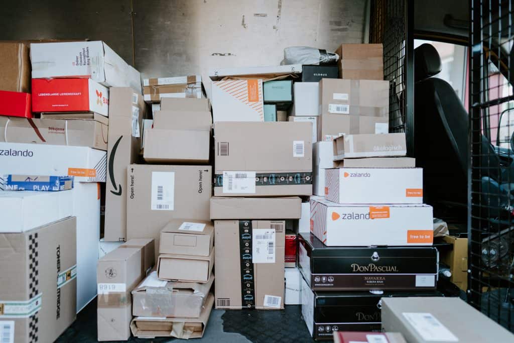 Does Mail Forwarding Work for Packages