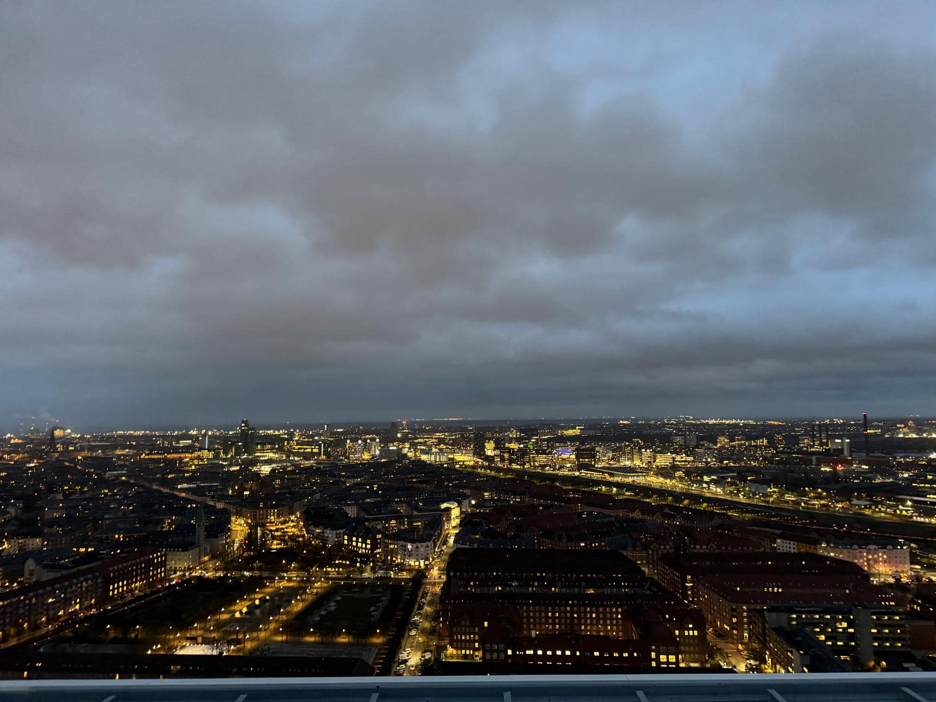 Aftenbillede over byggeplads eller by