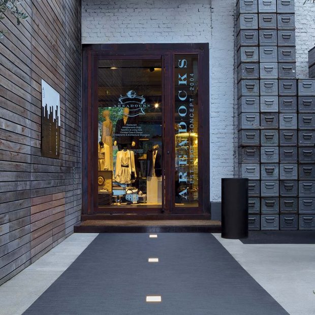 B-LIGHT_BUTTON-SQ-DO_AMBIENTATO_13072017-1