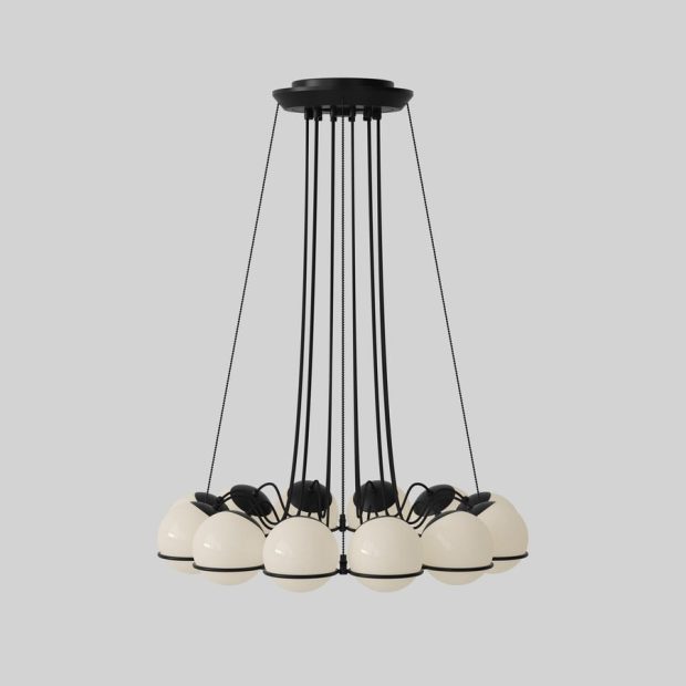 ST-Astep_Packshots_Model-2109-12-14_Black_900x