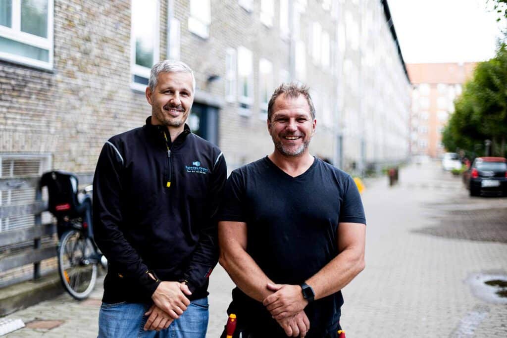 Teamet som hjælper dig med dørtelefon til etageejendom