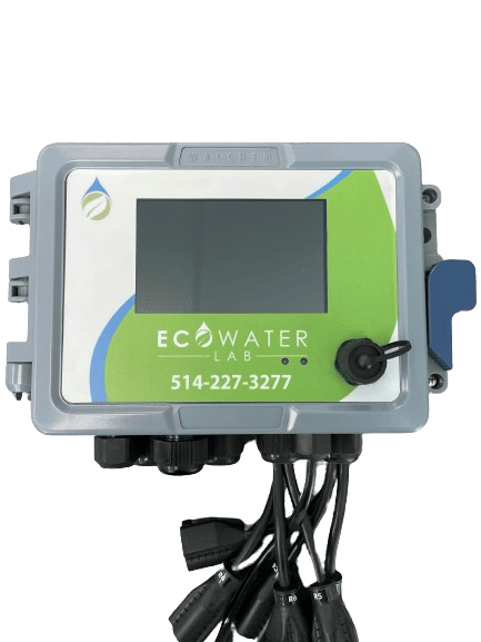 Panneau de contrôle Ecowater Lab avec écran numérique pour la gestion des systèmes de traitement de l'eau.
