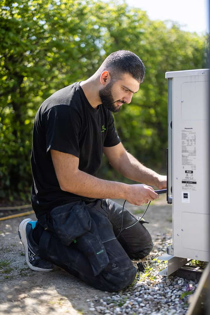 Elektriker i Storkøbenhavn udfører elarbejde