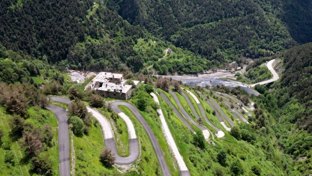 est ce que le col de tende est ouvert Col de Tende : la traversée alpine qui relie deux pays et des siècles d’histoire