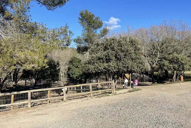 ferme pédagogique simiane