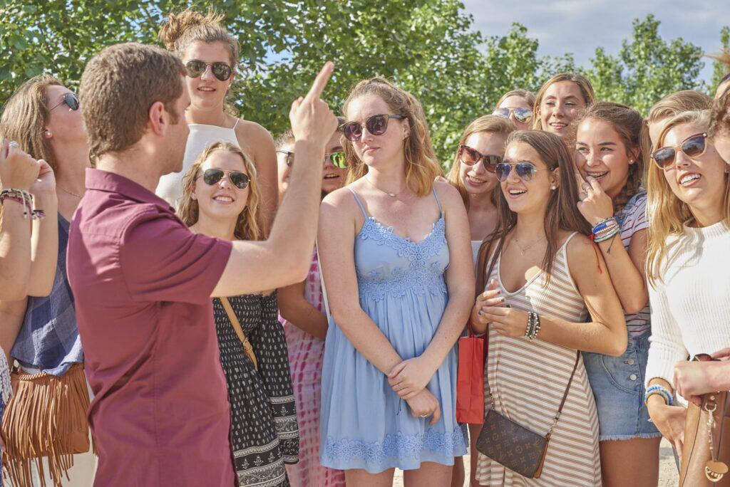 Que fait un tour manager