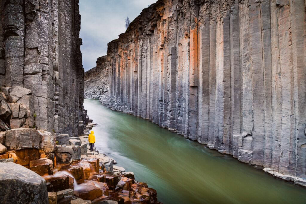 comment faire pour aller vivre en islande