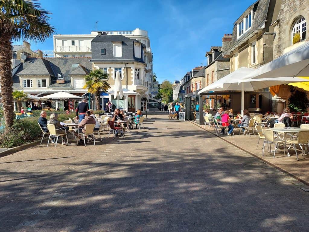 Saint-Cast-le-Guildo : le guide simple pour un séjour qui sent bon la Côte d’Émeraude 3 saint cast le guildo activites a decouvrir