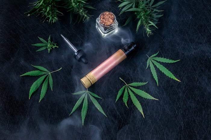 7ae74ad388271af4664ee9574e3d7556 Le CBD à fumer : entre tendances et bénéfices pour le bien-être