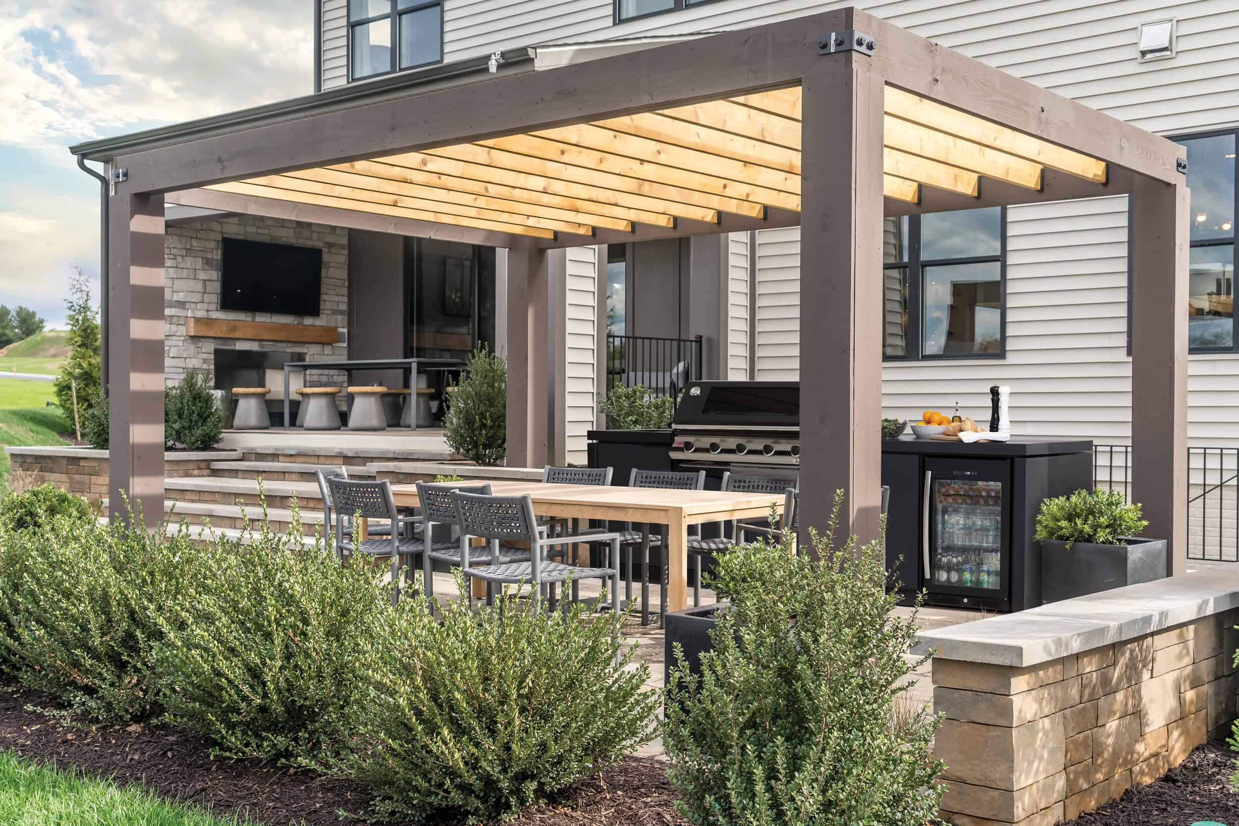 outdoor kitchen under pergola