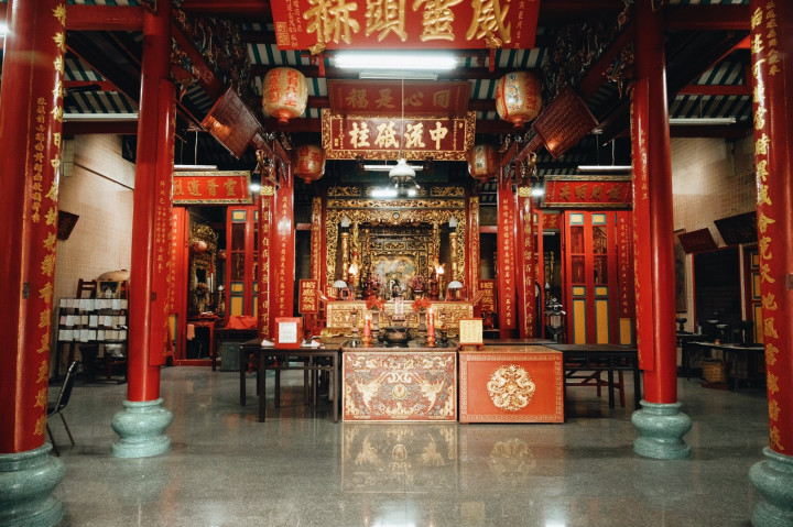 Jael Aeng Beal Shrine, Harun Mosque, Wat Suan Phlu, Grand Postal Building, Bang Rak Marekt, Silom Road, Wat Sri Mahamariamman, Sulakastan