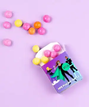 chokladdoppad smörkola, mugghållarunderlägg, flaggspel, vimpelspel, bunting, Handburgareflaggor, Cocktailflaggor, Tandpetarflaggor, fasadflagga, kioskflagga, trottoarpratare, Globalt Mål, Globala Mål, Globalt mål, globala målen kub, displaykub tryck, globala målen tryck kub, globalt mål tryck, skummkub, Saccosäck, eventmöbler, saccosäck, beanbag, mässbord, broschyrställ, rollup, Banderoll, öletiketter, vinetiketter, Banderoller, mässväggar, mässmonter, mässmontrar, beachflaggor, Expo, Print, Förpackningar, Etiketter, tryck, giveaways, öletiketter, etiketter, reklamprodukter, banderoller, dekal, dekaler, mässmontrar, profilkläder med tryck, reklamprodukter, giveaways, företagsprofilering, USB med tryck, kepsar med tryck, t-shirts med tryck, reflexer, isskrapor med tryck, beachflaggor, vattenflaskor med tryck, eventtält, tygvepor, broschyrhållare, arbetskläder med tryck, paraplyer med tryck, pennor med tryck, storformatsprint, flyers, dekaler, fönsterfolie, forex, hyllvippor, broschyrer, etiketter, öletiketter, produktetiketter, vinetiketter, livsmedelsetiketter, reklamkläder, reklamtryck, tryckeri, trycksaker, reklamartiklar, tryckta produkter, storformat, exponeringsmaterial, digitaltryck, rollups med tryck, tryckta banderoller, mässmaterial, expomaterial, profilreklam, varumärkesprofilering, mässväggar, takdisplayer, expo tryck, print tryck, displaymaterial, reklamflaggor, flaggor med tryck, mobil mässmonter, tryckt marknadsföring, textiltryck, kundgåvor, logotyptryck, specialtryck, ExpoTryck, expotryck.se, rollups, banderoller, eventmöbler, eventstol, eventtält, vepor, vepa, flaggor, flagga, reklamflagga, logotypflagga, företagsflagga, företagsflaggor, distplayställ, takdisplay, beachflagga, beachflaggor, bas, markfäste, vinylbanderoll, meshbanderoll, banderoll, pvc banderoll, takdisplay, displaykub, kub med tryck, display kub, displayskylt, displayställ, informationsskylt, windtracker, windtracker flagga, hög flagga, windtracker system, windtracker-kit, windtrackerkit, windtrackersystem, snäppram, trappa snäppram, snäppramlist, displayskyltar, displayställ, butik, forex, forexskylt, dörrhängare, dörr hängare, etiketter, etiketter på rulle, trycka etiketter, kortlek, kortlek med tryck, vatten med tryck, profilvatten, skydancer, vindgubbe, musmatta, gaming musmatta, musmatta eget tryck, Musmatta Gaming XXL, Profilvatten, reklamdryck, vatten med tryck, dryck med tryck, Energidryck, energidryck med tryck, kyl med tryck, dryckeskyl med tryck, profilbar kyl, glassbägare, glassbägare med tryck, glassbägare eget tryck, reklamgodis, reklamkolor, godis med tryck, konfektyr med tryck, karameller, karameller med tryck, doftgran, car freshener, Car freshners med eget tryck, Doftgran med eget tryck, Doftgranar med tryck, Doftisar, Doftgran med logo, karamell, karamell med tryck, sockerfria karameller, tablettask, tablettaskar,