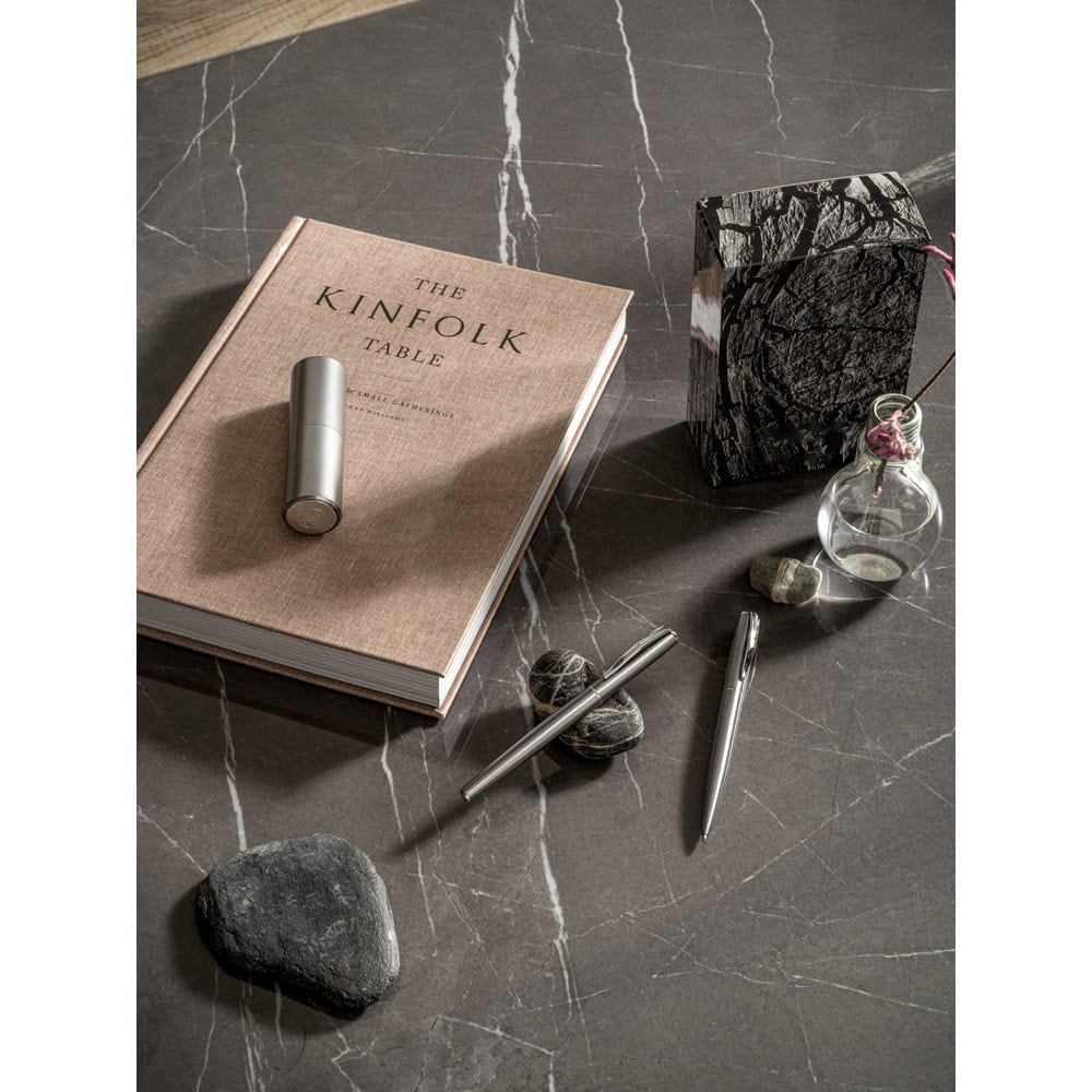 ELLA. Rull- och kulspetspenna med kropp i rostfritt stål (53 % rSS) med klämma - Bild 3