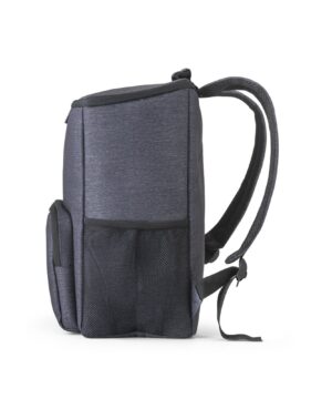 BOSTON COOLER. 2 Tone nylonisolerad ryggsäck, flaggspel, vimpelspel, bunting, Handburgareflaggor, Cocktailflaggor, Tandpetarflaggor, fasadflagga, kioskflagga, trottoarpratare, Globalt Mål, Globala Mål, Globalt mål, globala målen kub, displaykub tryck, globala målen tryck kub, globalt mål tryck, skummkub, Saccosäck, eventmöbler, saccosäck, beanbag, mässbord, broschyrställ, rollup, Banderoll, öletiketter, vinetiketter, Banderoller, mässväggar, mässmonter, mässmontrar, beachflaggor, Expo, Print, Förpackningar, Etiketter, tryck, giveaways, öletiketter, etiketter, reklamprodukter, banderoller, dekal, dekaler, mässmontrar, profilkläder med tryck, reklamprodukter, giveaways, företagsprofilering, USB med tryck, kepsar med tryck, t-shirts med tryck, reflexer, isskrapor med tryck, beachflaggor, vattenflaskor med tryck, eventtält, tygvepor, broschyrhållare, arbetskläder med tryck, paraplyer med tryck, pennor med tryck, storformatsprint, flyers, dekaler, fönsterfolie, forex, hyllvippor, broschyrer, etiketter, öletiketter, produktetiketter, vinetiketter, livsmedelsetiketter, reklamkläder, reklamtryck, tryckeri, trycksaker, reklamartiklar, tryckta produkter, storformat, exponeringsmaterial, digitaltryck, rollups med tryck, tryckta banderoller, mässmaterial, expomaterial, profilreklam, varumärkesprofilering, mässväggar, takdisplayer, expo tryck, print tryck, displaymaterial, reklamflaggor, flaggor med tryck, mobil mässmonter, tryckt marknadsföring, textiltryck, kundgåvor, logotyptryck, specialtryck, ExpoTryck, expotryck.se, rollups, banderoller, eventmöbler, eventstol, eventtält, vepor, vepa, flaggor, flagga, reklamflagga, logotypflagga, företagsflagga, företagsflaggor, distplayställ, takdisplay, beachflagga, beachflaggor, bas, markfäste, vinylbanderoll, meshbanderoll, banderoll, pvc banderoll, takdisplay, displaykub, kub med tryck, display kub, displayskylt, displayställ, informationsskylt, windtracker, windtracker flagga, hög flagga, windtracker system, windtracker-kit, windtrackerkit, windtrackersystem, snäppram, trappa snäppram, snäppramlist, displayskyltar, displayställ, butik, forex, forexskylt, dörrhängare, dörr hängare, etiketter, etiketter på rulle, trycka etiketter,