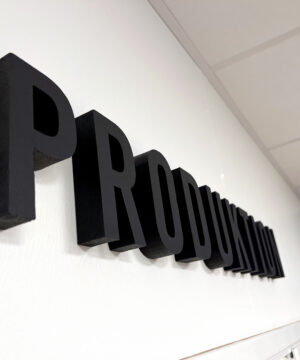 Frigolitskylt 6 frigolitskylt, frigolitskylt från egen logotyp, frigolitskylt i egna mått, billig frigolitskylt