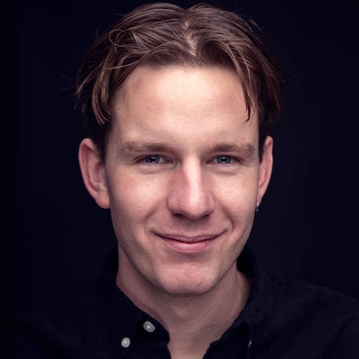 Portrætbillede af Simon Tang