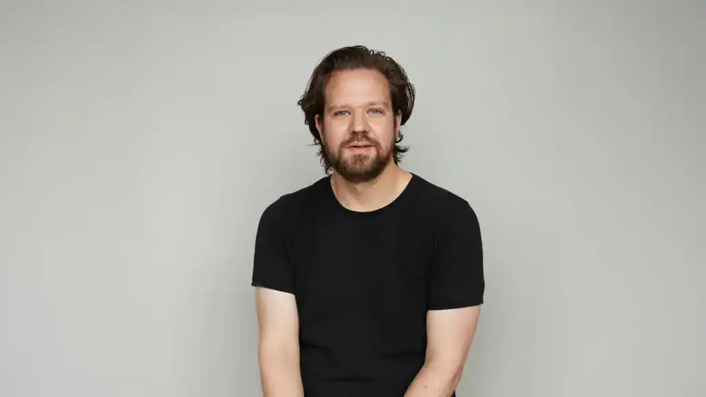 Portræt af komiker Thomas Warberg