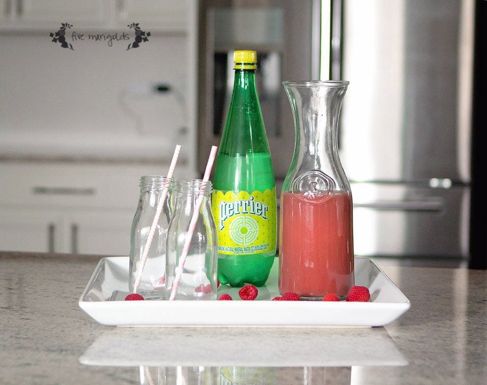 This healthy berry spritzer is refreshing, flavorful, and just three ingredients! | www.fivemarigolds.com