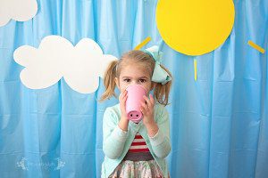 DIY Peppa Pig Picnic Birthday Party with $4 backdrop, muddy puddles and custom favors with free printables | Five Marigolds