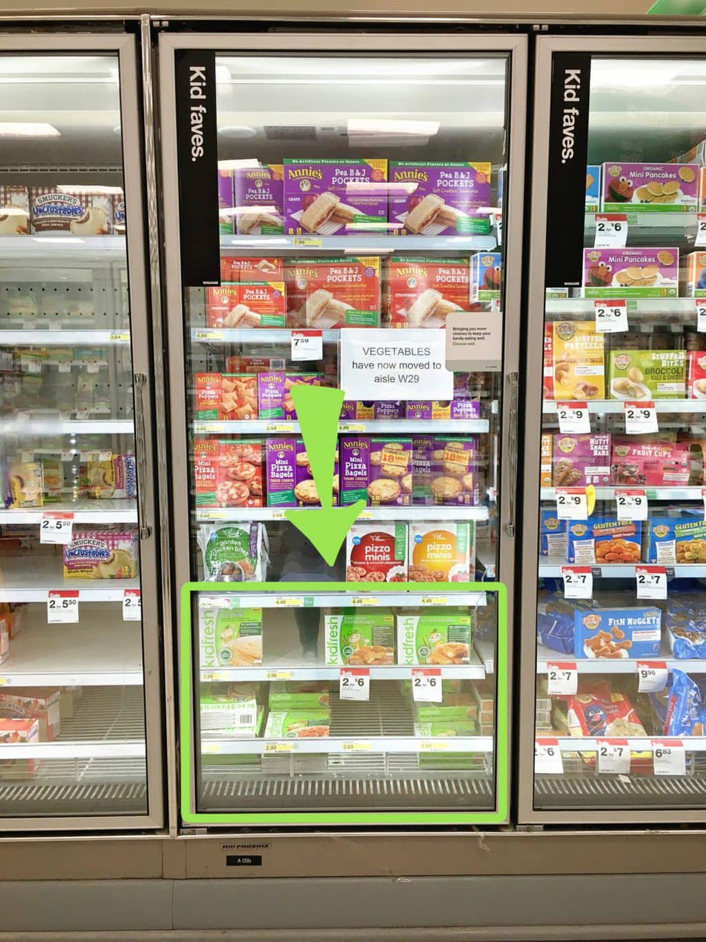 #KeepingMomsCool [AD] Mom Hacks for School Nights with Kidfresh meals at Target