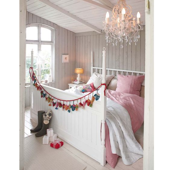 Round-up of 15 Inspiring DIY Advent Calendars | Five Marigolds