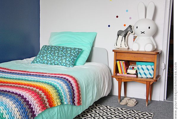 10 Inspiring Ways to Use Vintage Afghans | Five Marigolds