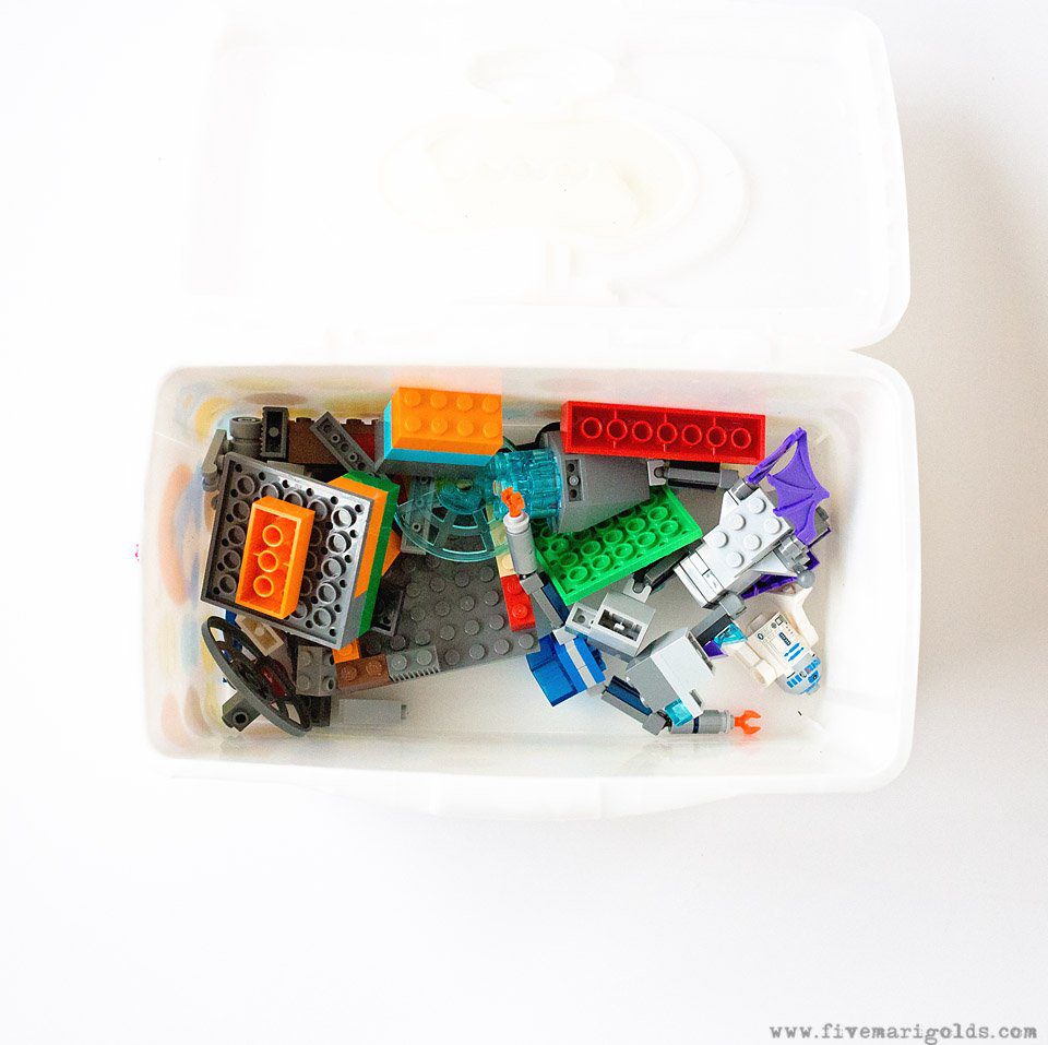 Mom Hacks for Traveling with Kids + FREE Printable Travel Journal Template for Kids | Five Marigolds #FRAMFreshBreeze #ad