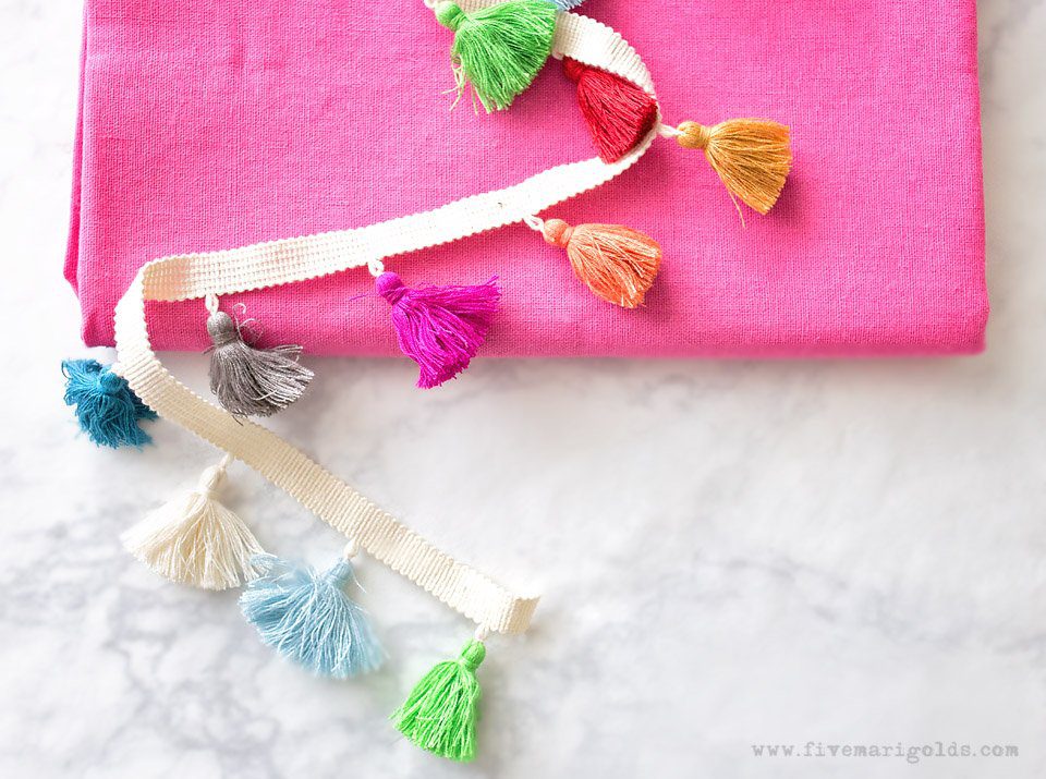 Chillin' and Grillin' Backyard Barbecue: Tutorial for turning a dollar store tablecloth into a custom memory blanket for gatherings.