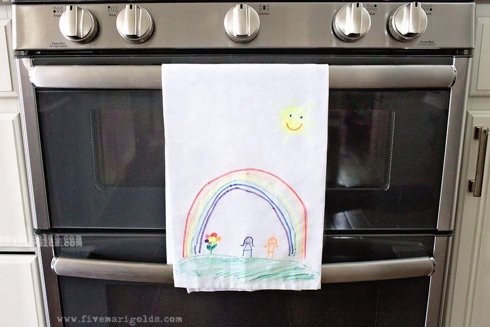 Homemade Mother's Day gift ideas: DIY watercolor tea towels