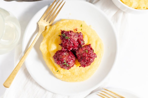 plate of meatballs