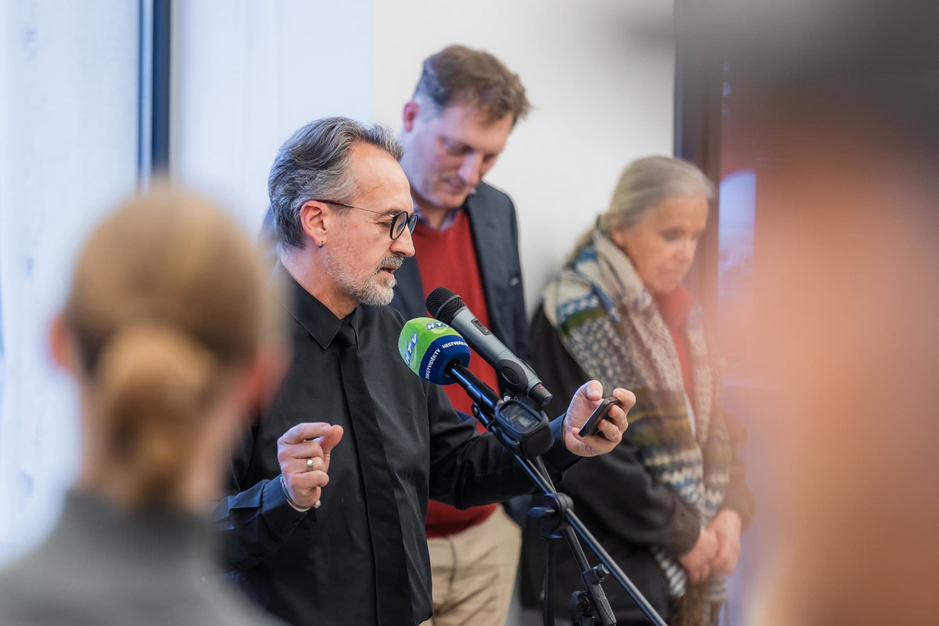 Misztikus utazás | Kudász Emese és Kudász Gábor Arion kiállításának megnyitója | Körösvölgyi Zoltán 1 Misztikus utazás | Kudász Emese és Kudász Gábor Arion kiállításának megnyitója | Körösvölgyi Zoltán