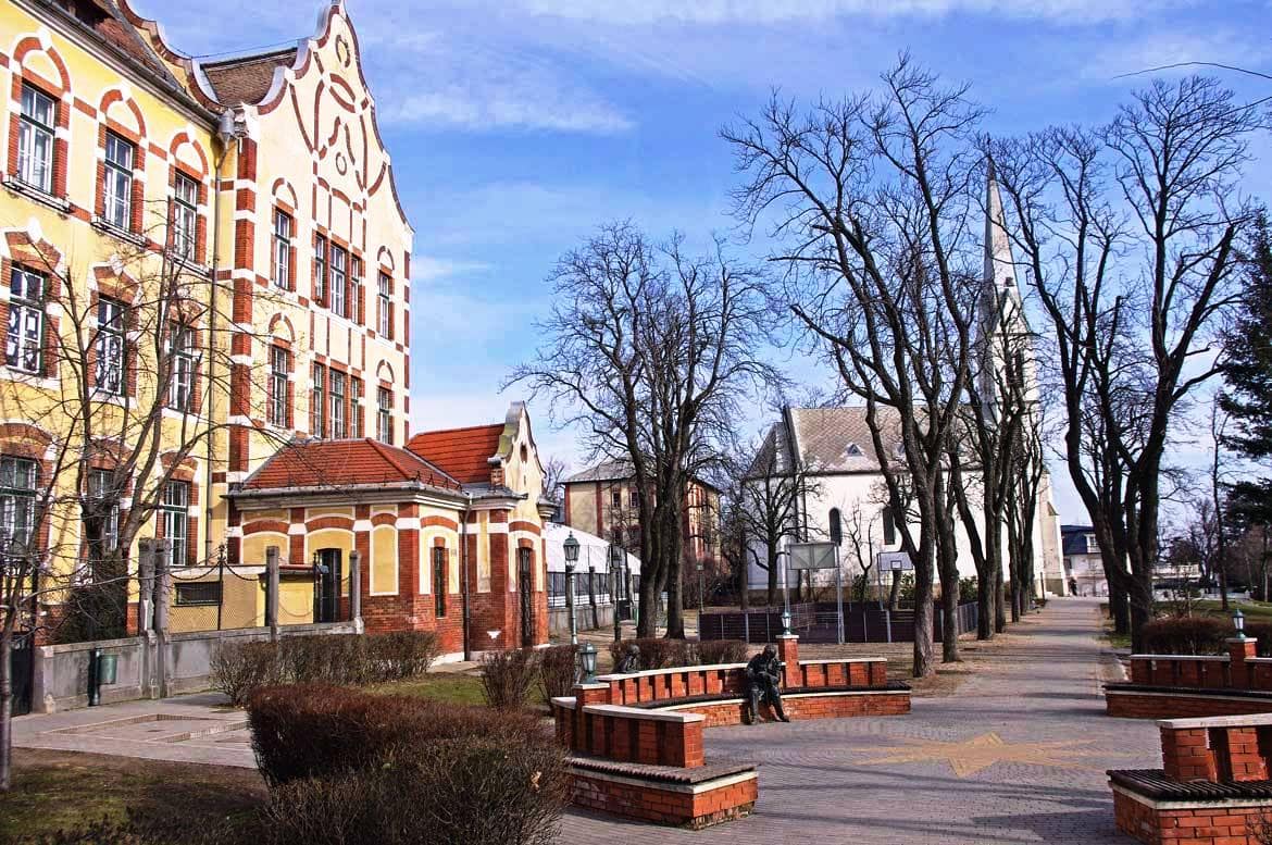 A Jókai Iskola épületegyüttesének és környezetének története