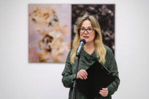 Kibontás / Unfolding | Kontha Dora fotóművész kiállításának megnyitója | Kopin Katalin