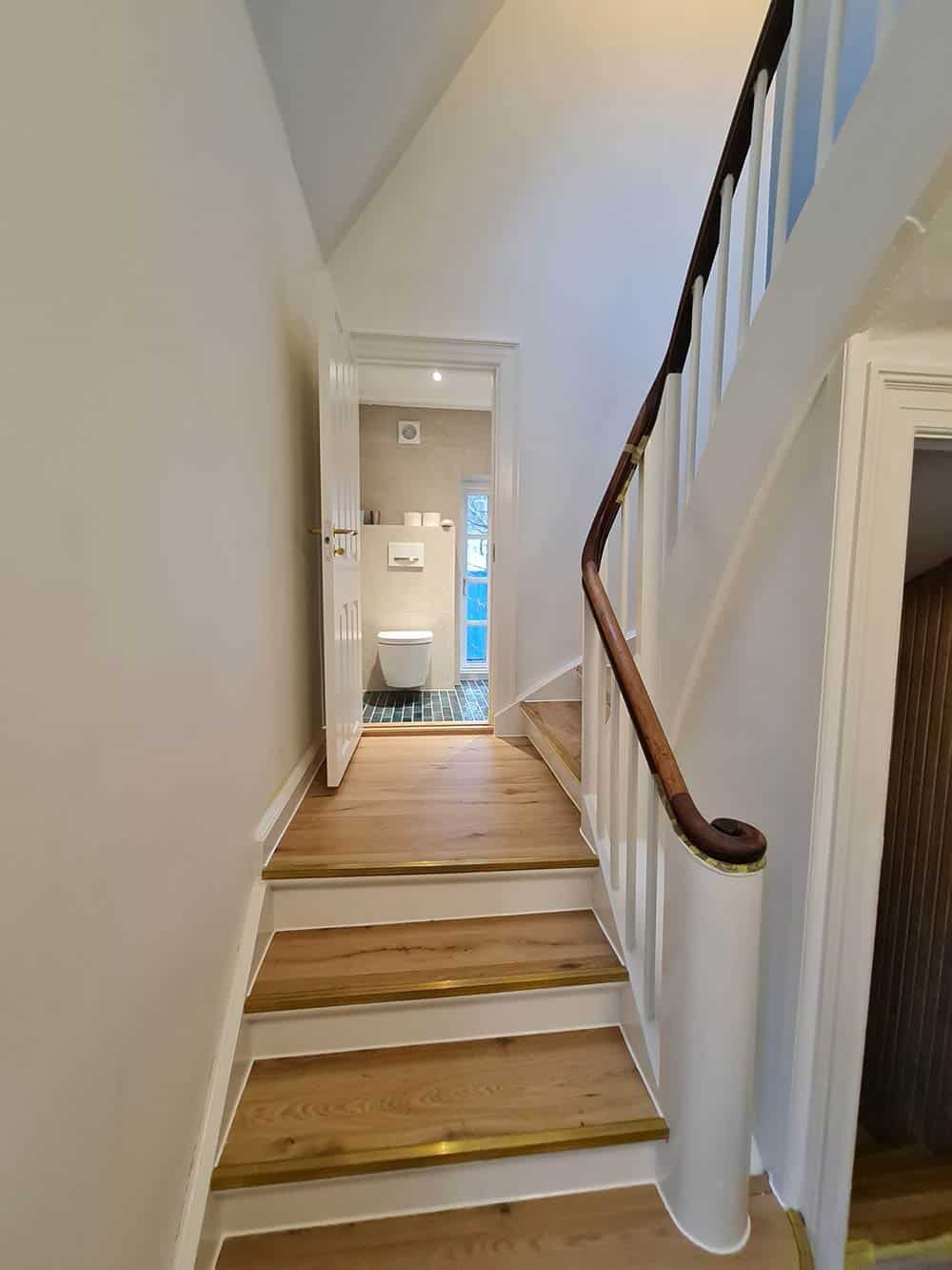 Hvis du overvejer en totalrenovering af din bolig, kan du trygt vælge os som entreprenør til at tage hånd om projektet.