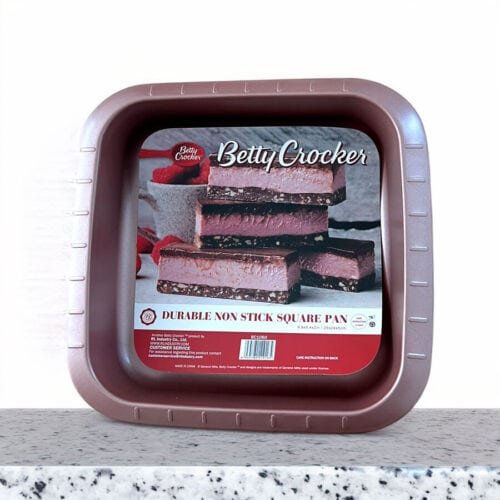 Molde Tortera Betty Crocker Línea Pink  25 x 24 x 5 cm. - Imagen 2
