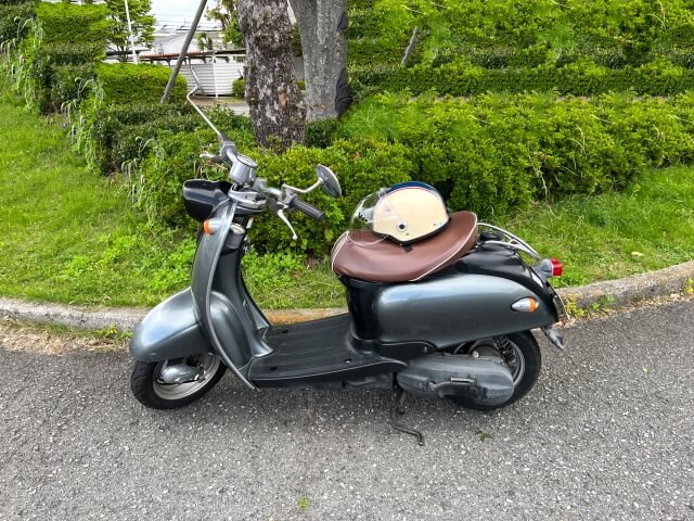 バイクのメットインに鍵を閉じ込めたときの正しい対処法