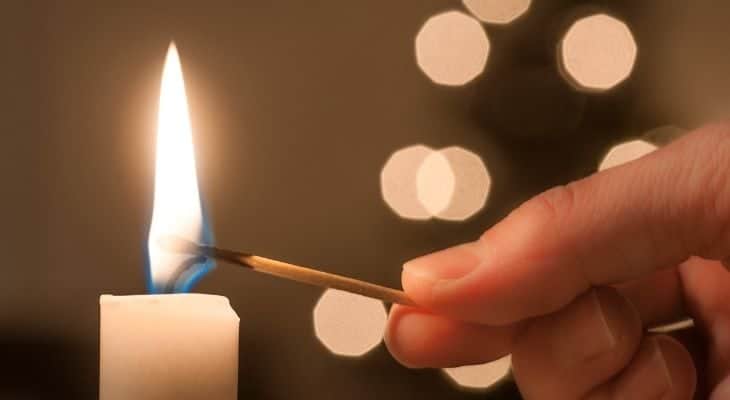 how to burn a candle
