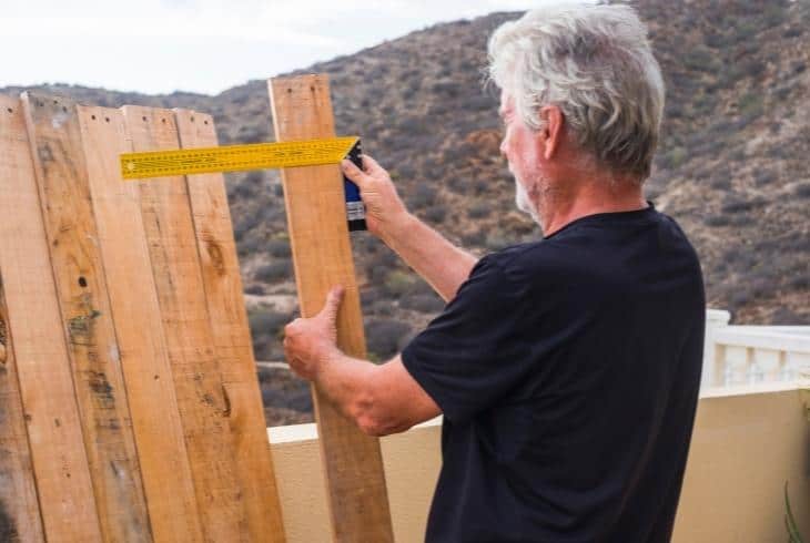 pallet wall length