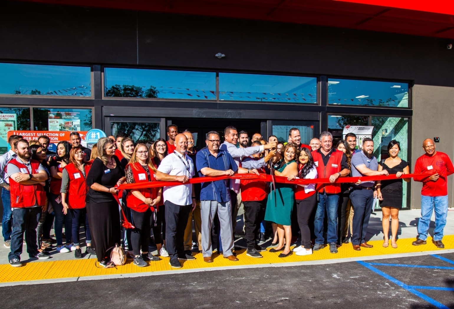 Floor and Decor Ribbon Cutting