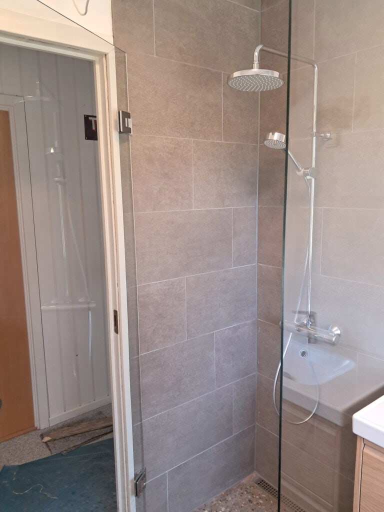 Professionel murer i Birkerød udfører Renovering af badeværelse Nordsjælland