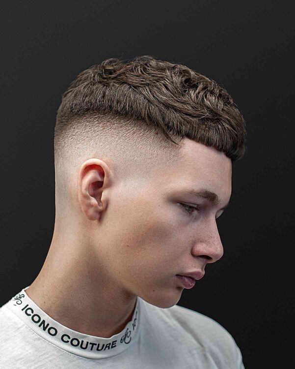 caesar cut with a high fade for teen boys 601x750 1 Coupe de cheveux pour ado garçon : les tendances pour un look à la mode