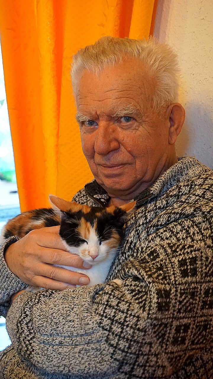 Pet-friendly assisted living facilities provide a great chance for residents to find new companions