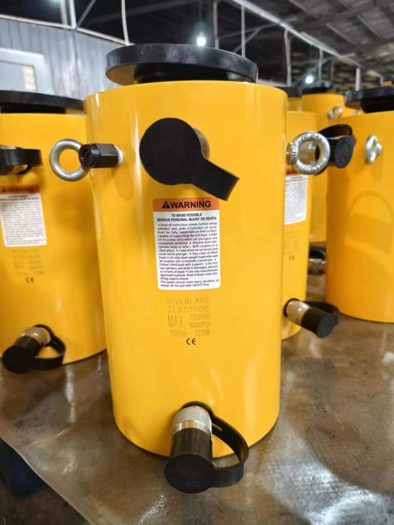 Customer Visit RIVERLAKE for Hydraulic Cylinder Quality Inspection 2 3bf32e219f62a396c5bd02aad68f660
