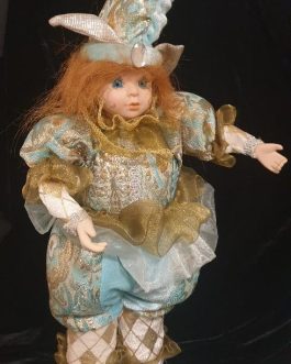 Harlequin clown plays