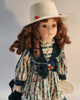 בובת פורצלן HEATHER