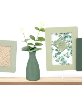 3 frames on wooden stand plus vase model DAISY